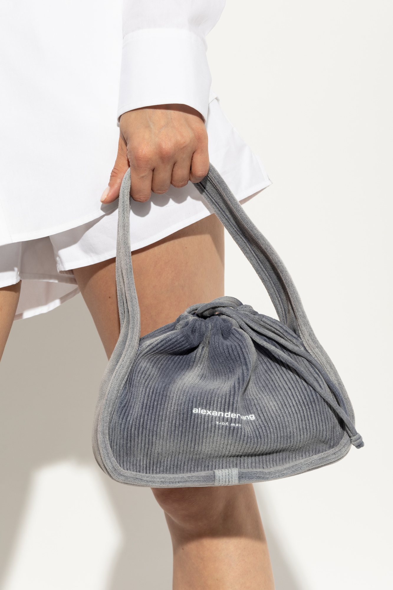 トートバッグ Alexander Wang FW25 RYAN SMALL BAG (20424K41T 458A) トートバッグ Alexander Wang FW25 RYAN SMALL BAG (20424K41T